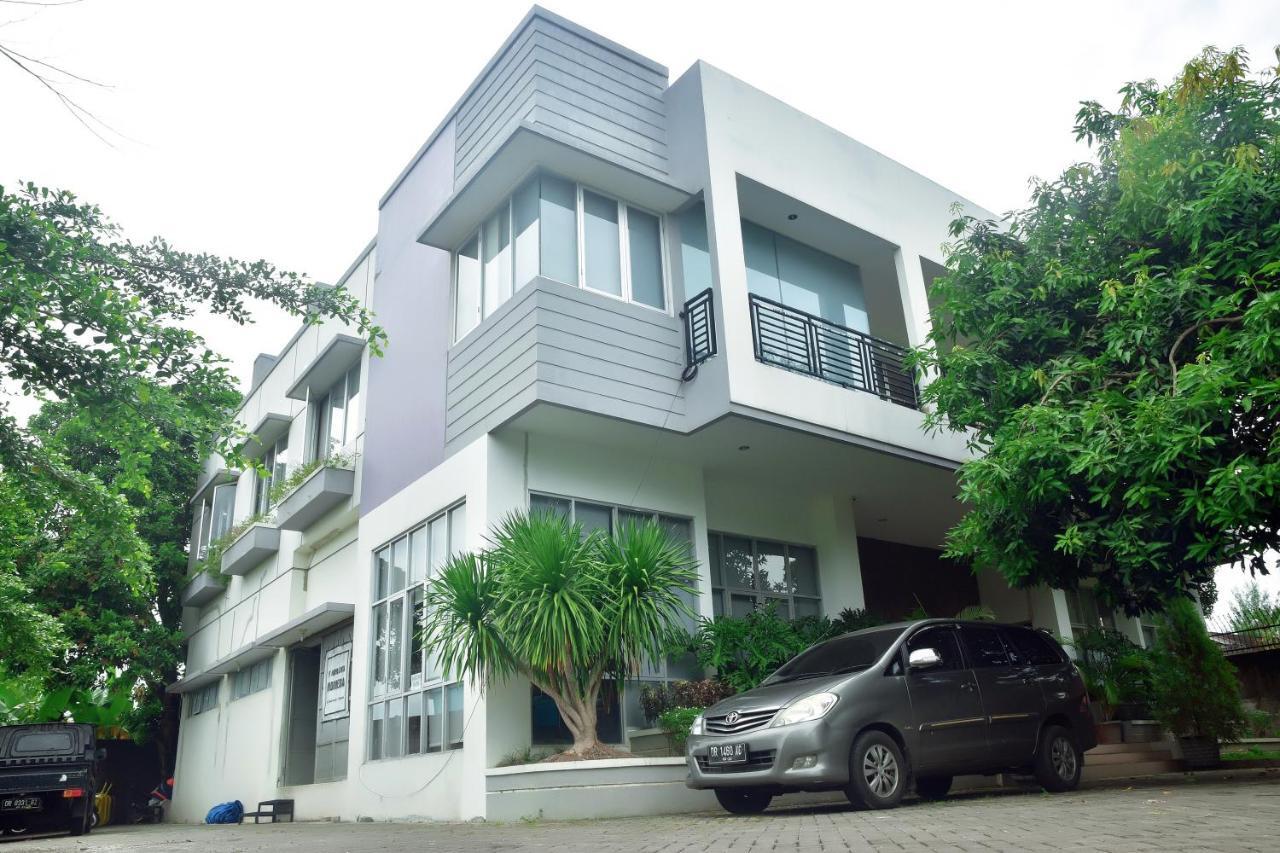 Footprints Xperience Hostel Mataram Kültér fotó